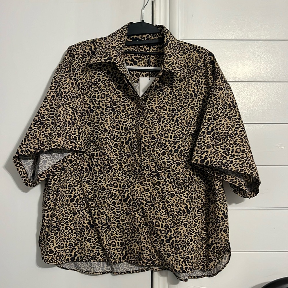 ✨Zara Leopard Print Top✨